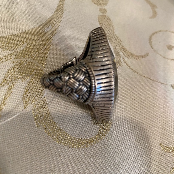 Eve ring - Picture 3 of 8